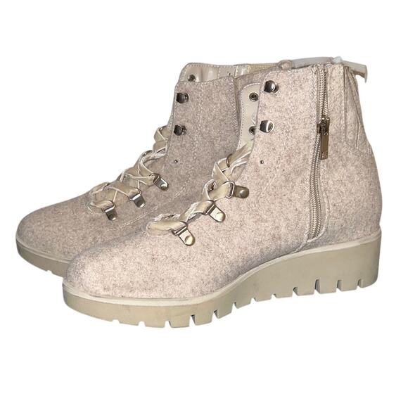 Anne Klein Donata Hiking Boots Beige Womens 8.5 New Without Box - Picture 6 of 6